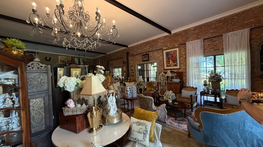  Bedroom Property for Sale in Viljoenskroon Rural Free State